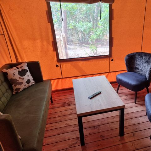 CANVAS AND WOOD TENT 4 people - Luxury incl. sanitary facilities