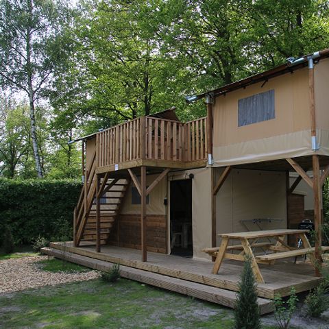 UNUSUAL ACCOMMODATION 6 people - Treehouse tent on the Regge with private sanitary facilities