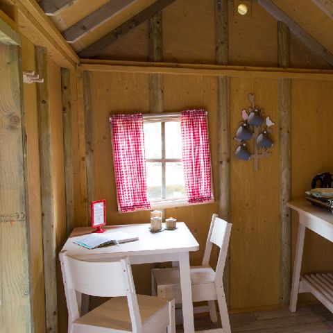 UNUSUAL ACCOMMODATION 4 people - Hiker's hut Hunter's hut